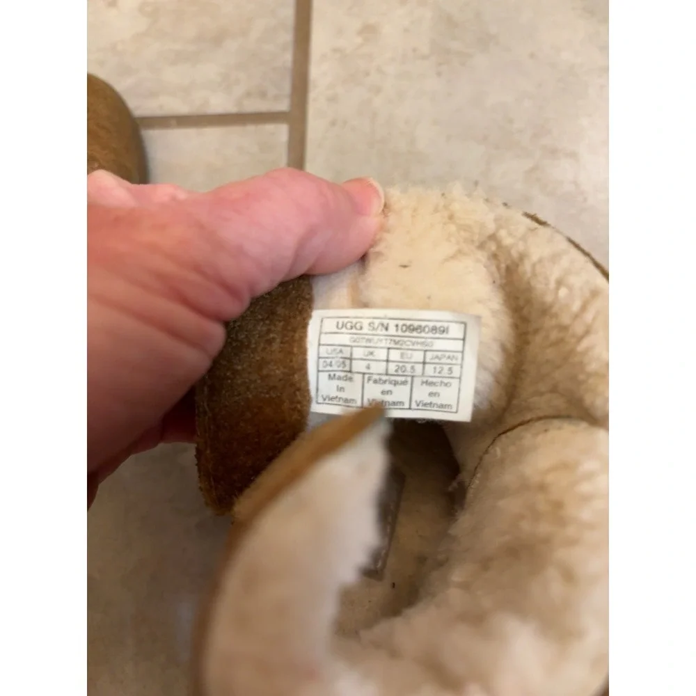 UGG keelan boots